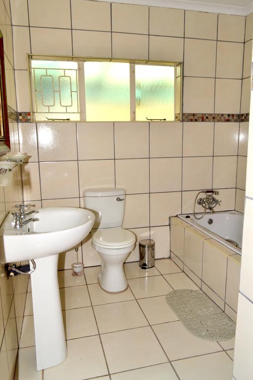 Jakobs Guesthouse & Cottage East London Zimmer foto